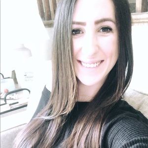 Meet your Posher, Delaney